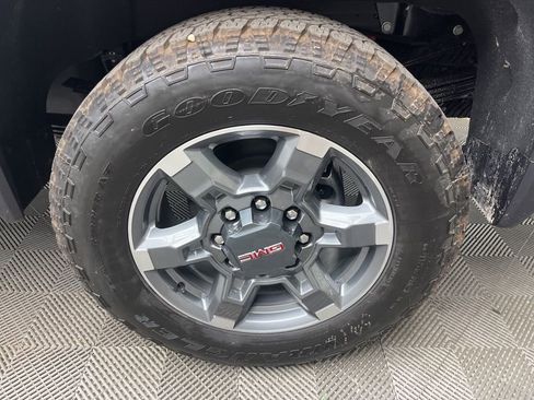 New 2026 GMC Sierra 2500 SLT w/ SLT Premium Package image 4