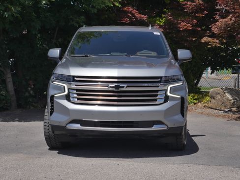 Used 2023 Chevrolet Suburban High Country w/ Max Trailering Package AWD/4WD image 36