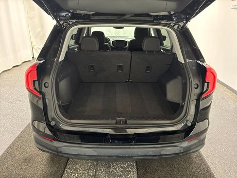 Used 2023 GMC Terrain SLE w/ Driver Convenience Package AWD/4WD image 6
