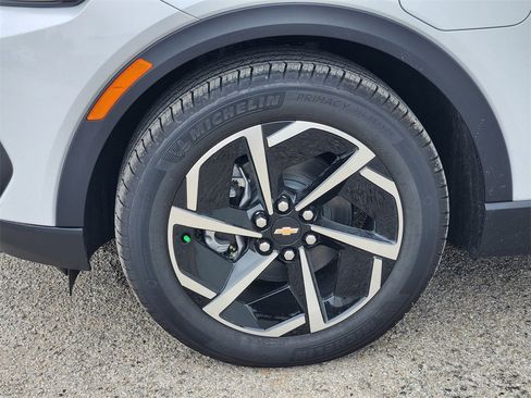 New 2026 Chevrolet Equinox EV LT image 8