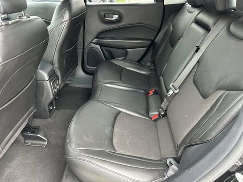 Certified 2021 Jeep Compass Latitude FWD image 16