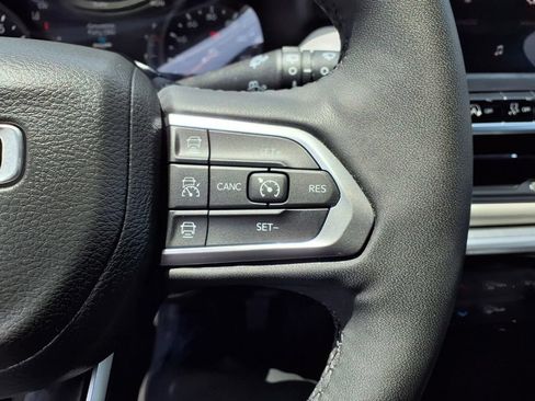 Used 2025 Jeep Compass Limited AWD/4WD image 14