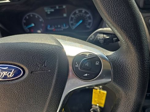Used 2022 Ford Transit Connect XL image 30