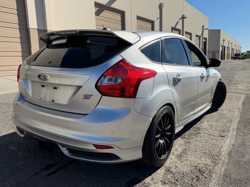 Used 2013 Ford Focus ST image 2