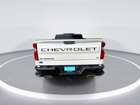 Used 2021 Chevrolet Silverado 1500 LT Trail Boss w/ Convenience Package II image 7