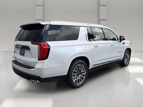 Certified 2023 GMC Yukon XL Denali Ultimate w/ LPO, Floor Liner Package AWD/4WD image 5