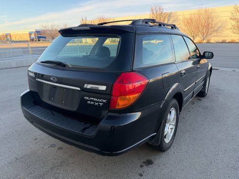 Used 2005 Subaru Outback 2.5XT Limited image 8