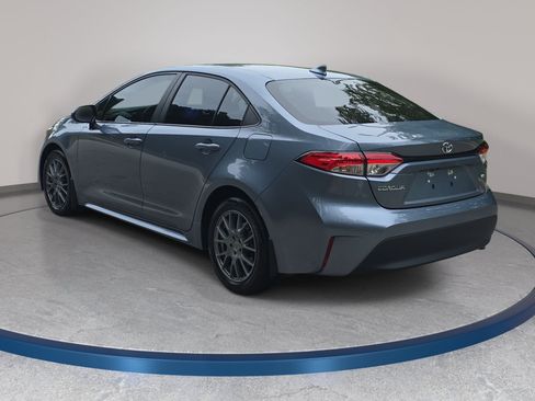 Used 2025 Toyota Corolla LE FWD image 7