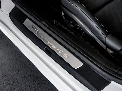 Certified 2024 Porsche 911 Carrera 4S w/ Sport Package image 20