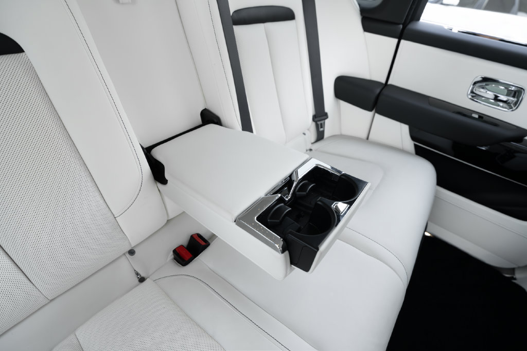 Used 2026 Rolls-Royce Cullinan AWD/4WD image 49