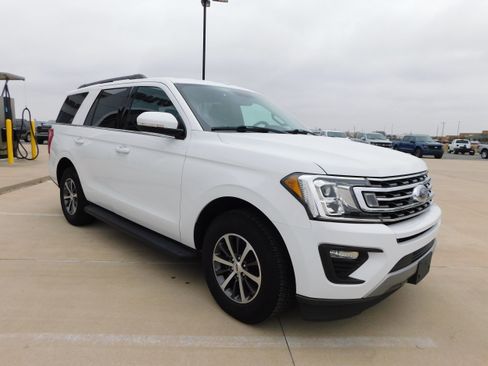 Used 2019 Ford Expedition XLT w/ Equipment Group 201A image 6