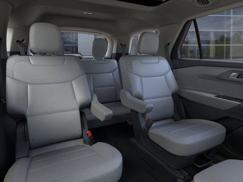 New 2026 Ford Explorer Active w/ Active Comfort Package image 11