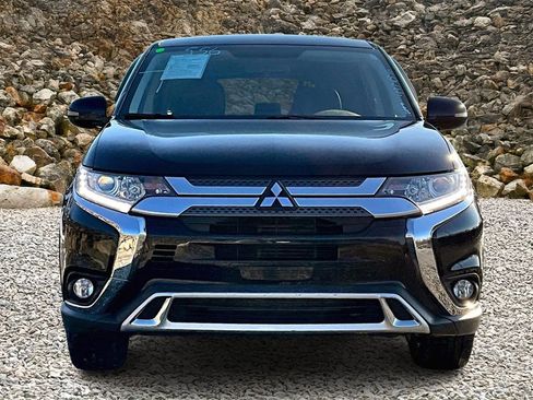 Used 2019 Mitsubishi Outlander SE image 3