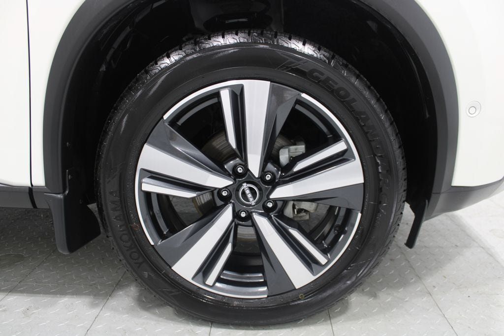 Used 2023 Nissan Rogue Platinum w/ Platinum Premium Package AWD/4WD image 4