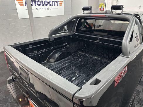 Used 2022 Chevrolet Colorado Z71 w/ Trail Boss Package AWD/4WD image 11