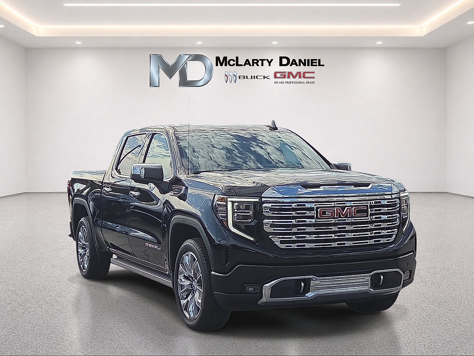 Certified 2026 GMC Sierra 1500 Denali w/ Denali Reserve Package AWD/4WD image 1