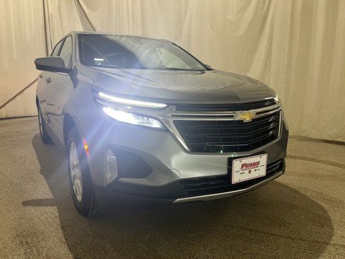 Used 2023 Chevrolet Equinox LT image 1