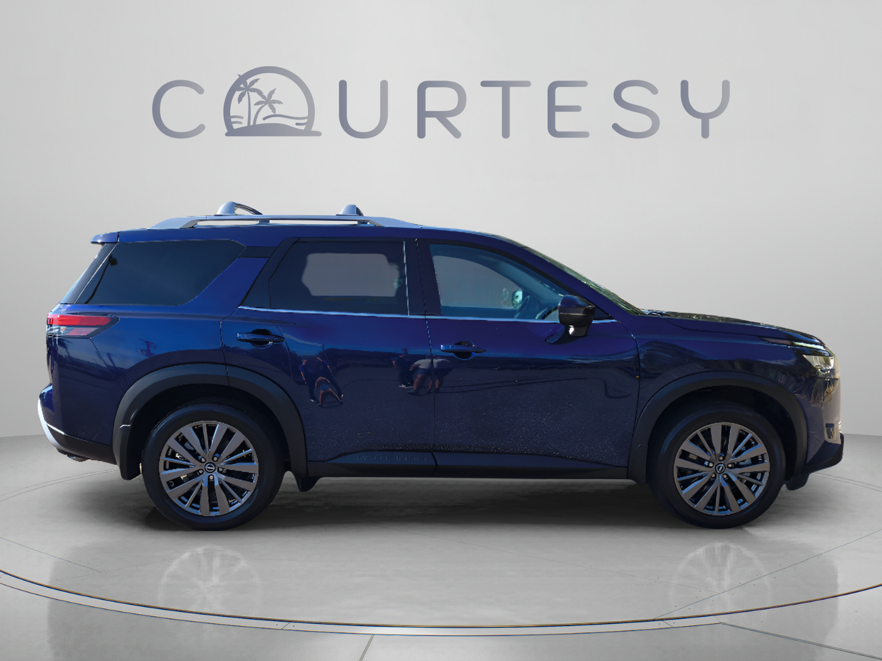 Certified 2024 Nissan Pathfinder SL w/ SL Premium Package FWD image 8
