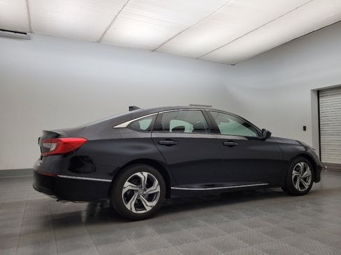 Used 2018 Honda Accord EX image 10