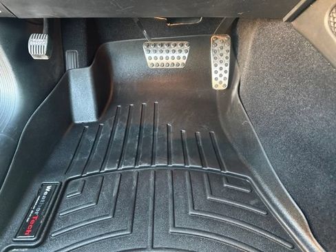 Used 2022 Dodge Challenger R/T Scat Pack RWD image 46
