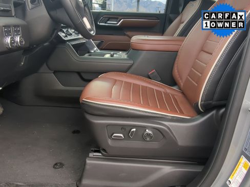 Used 2024 GMC Sierra 3500 Denali Ultimate image 22