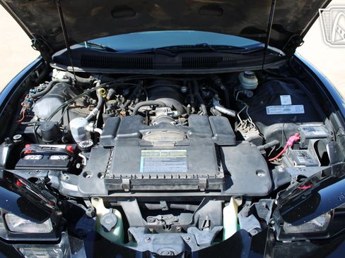 Used 1999 Pontiac Firebird Formula w/ Security Pkg RWD image 16