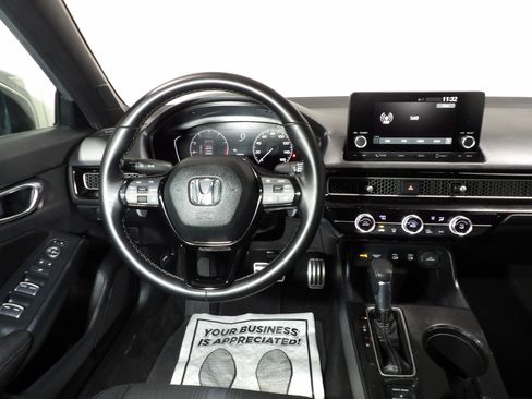 Used 2025 Honda Civic Sport image 11