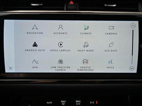 Used 2023 Land Rover Range Rover Evoque R-Dynamic SE image 16