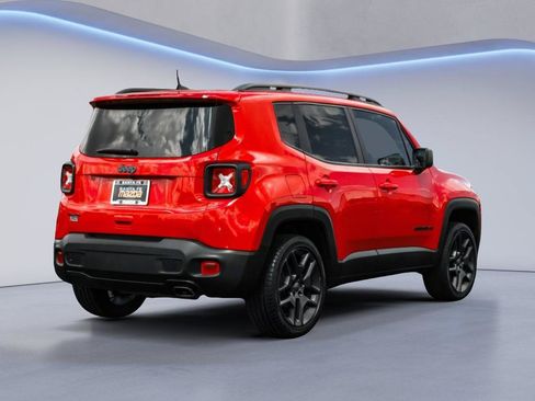 Used 2021 Jeep Renegade Latitude AWD/4WD image 5