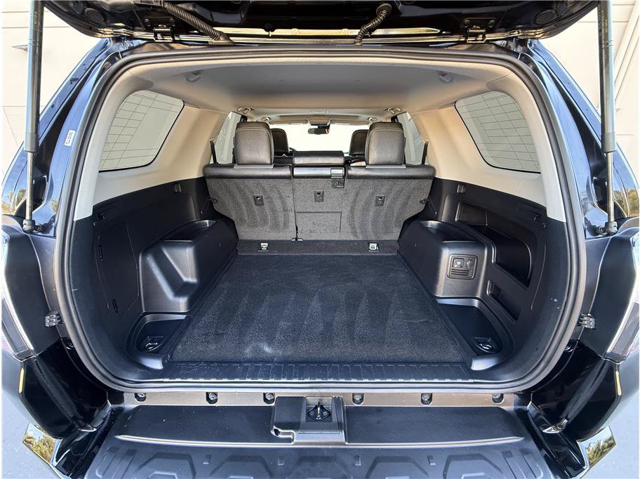 Used 2023 Toyota 4Runner SR5 Premium w/ Moonroof Package AWD/4WD image 21