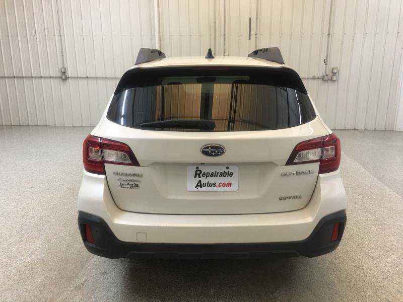 Used 2018 Subaru Outback 2.5i Limited AWD/4WD image 8