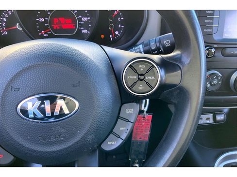 Used 2019 Kia Soul image 16
