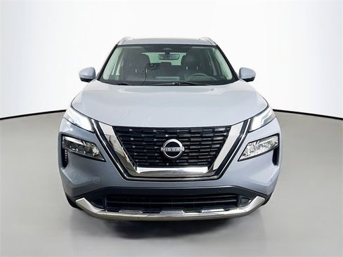 Used 2023 Nissan Rogue Platinum w/ Platinum Premium Package image 2