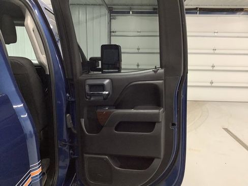 Used 2016 GMC Sierra 2500 SLE w/ SLE Preferred Package image 8