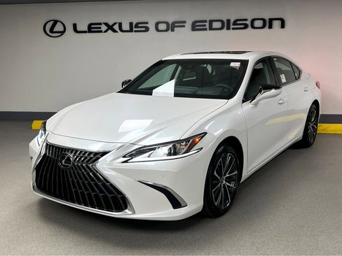 New 2025 Lexus ES 350 350 image 3
