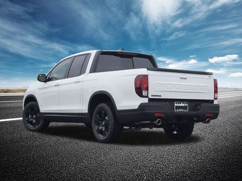 New 2026 Honda Ridgeline Black Edition image 18