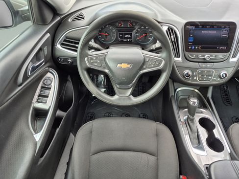 Used 2020 Chevrolet Malibu LT FWD image 12