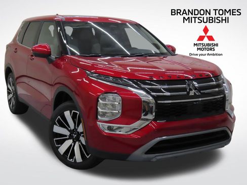 New 2025 Mitsubishi Outlander SE image 1