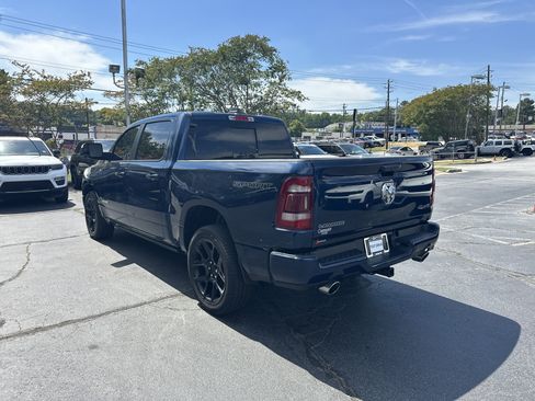 Used 2023 RAM 1500 Laramie AWD/4WD image 7