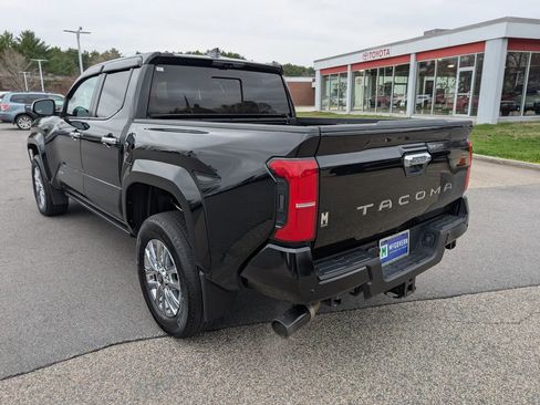 Used 2024 Toyota Tacoma Limited w/ Limited Package (LT) AWD/4WD image 3