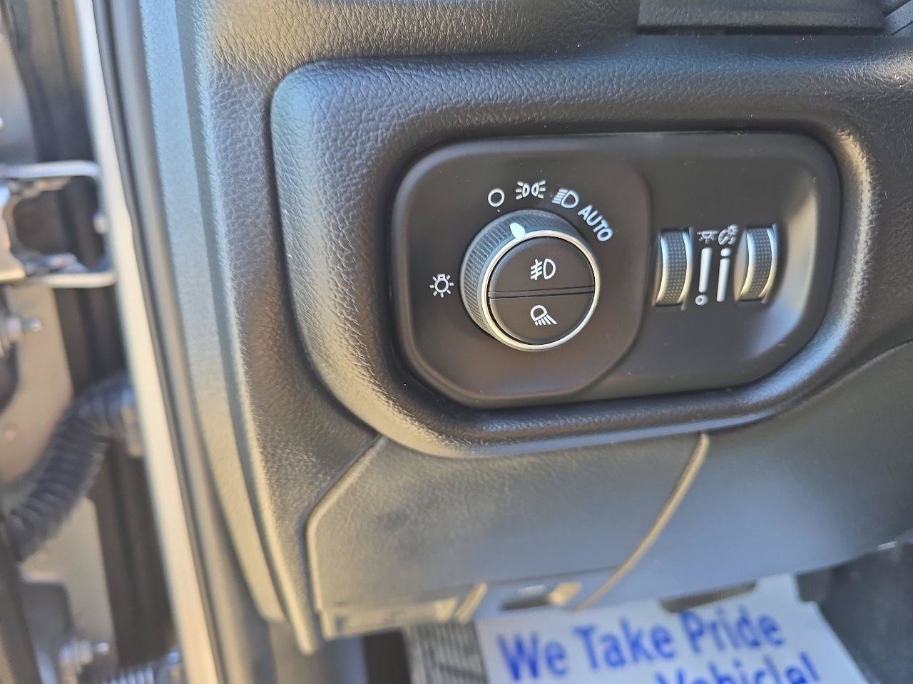 Used 2024 RAM 2500 Laramie AWD/4WD image 26