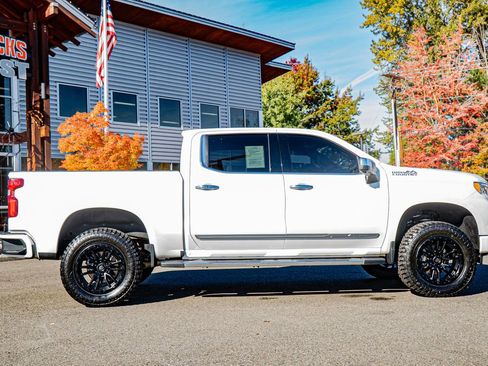 Used 2023 Chevrolet Silverado 1500 High Country image 4