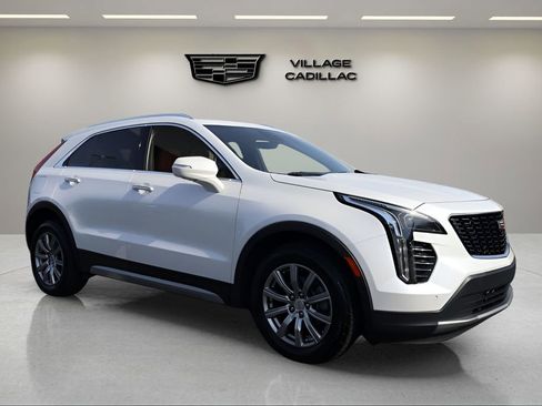 Used 2020 Cadillac XT4 Premium Luxury w/ Enhanced Visibility Package image 7