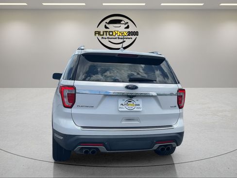 Used 2018 Ford Explorer Platinum AWD/4WD image 6