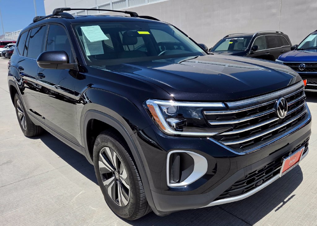 Certified 2025 Volkswagen Atlas SE AWD/4WD image 2