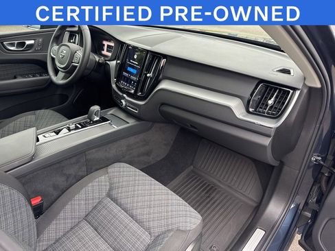 Certified 2025 Volvo XC60 B5 Core w/ Protection Package Premier AWD/4WD image 20