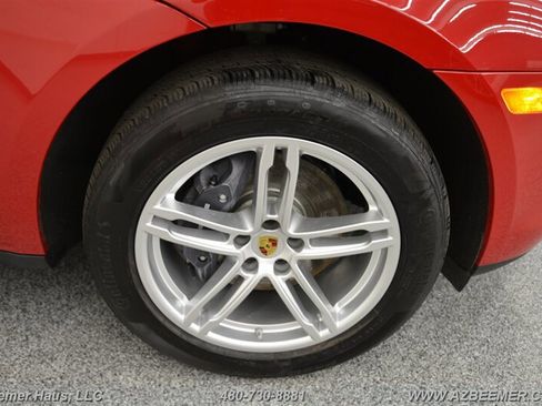 Used 2022 Porsche Macan image 42