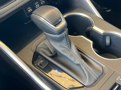 Certified 2024 Toyota Highlander LE image 26