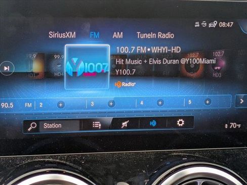 Used 2023 Mercedes-Benz GLB 250 image 10