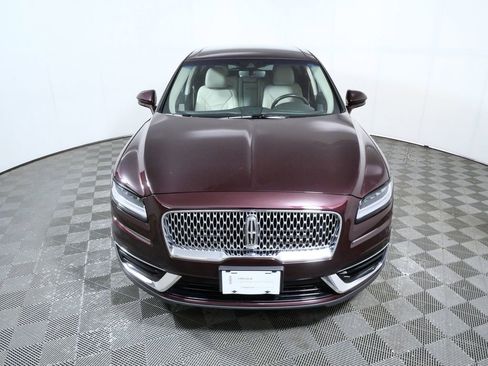 Certified 2019 Lincoln Nautilus Select image 3